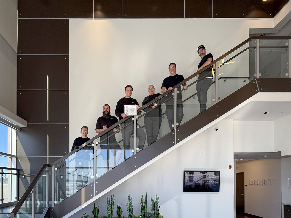 Pro Star Aviation’s Manchester and Grand Rapids Facilities Earn FAA Diamond Award