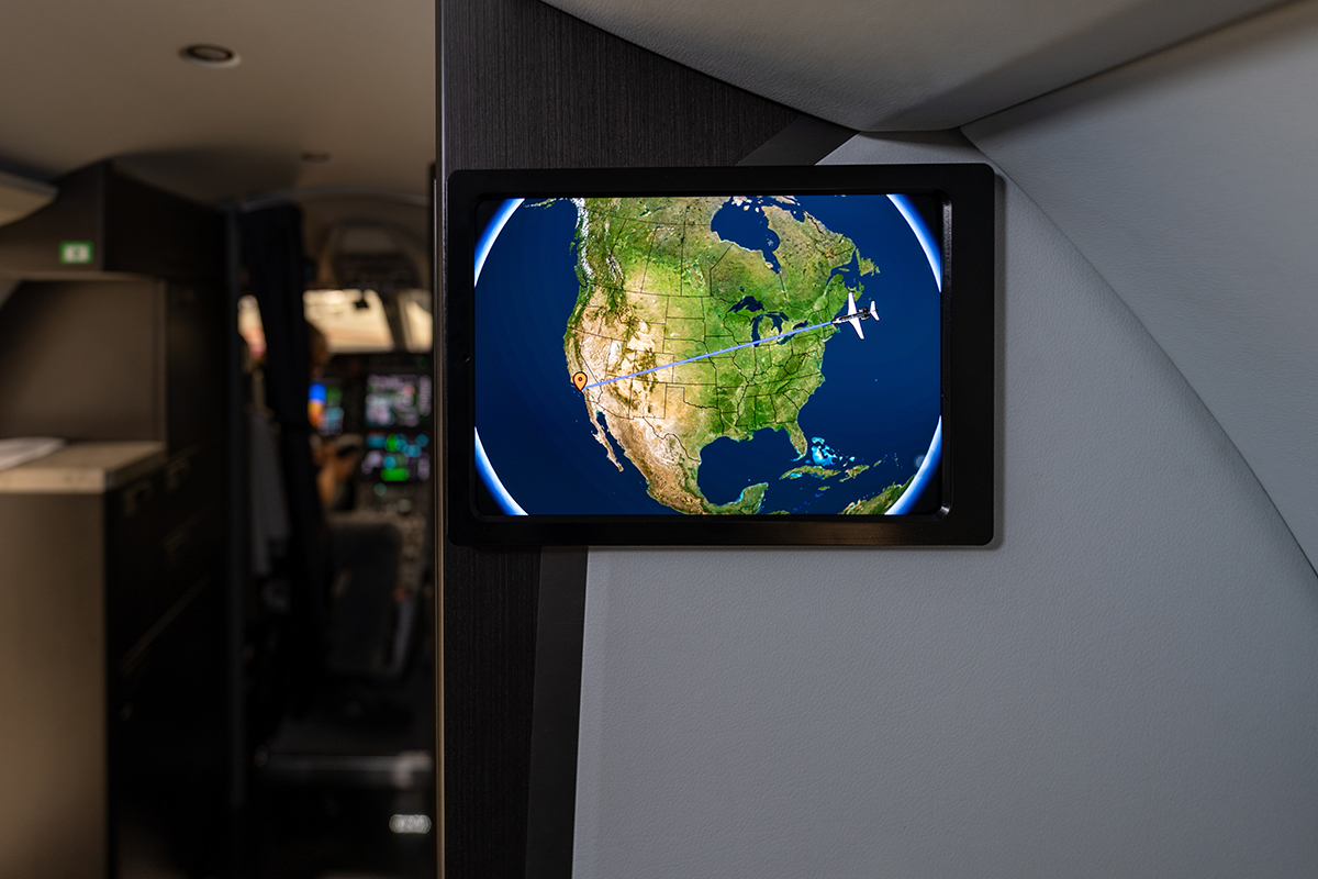 Pro Star Aviation Completes First Oasis Moving Map Installation on Pilatus PC-24